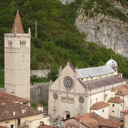 Alloggio Agrituristico Ai Tre Castelli Moruzzo ภายนอก รูปภาพ