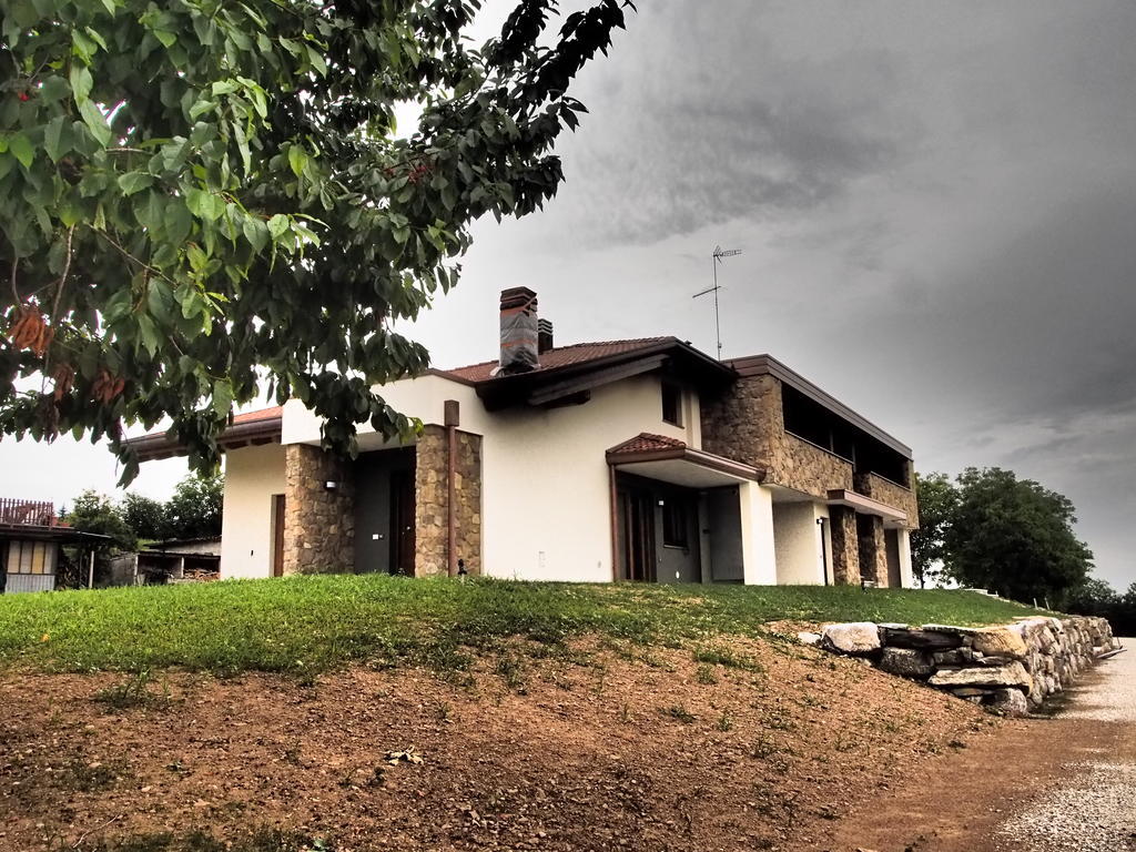 Alloggio Agrituristico Ai Tre Castelli Moruzzo ภายนอก รูปภาพ