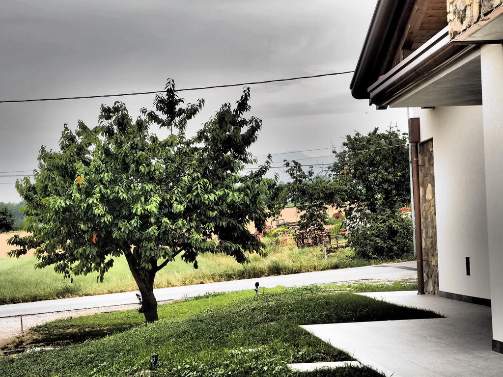 Alloggio Agrituristico Ai Tre Castelli Moruzzo ภายนอก รูปภาพ
