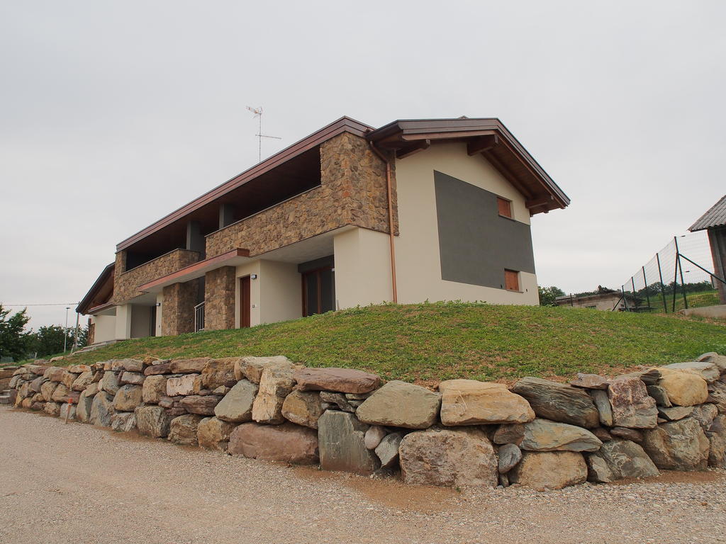 Alloggio Agrituristico Ai Tre Castelli Moruzzo ภายนอก รูปภาพ