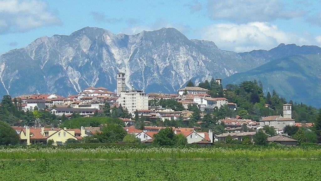 Alloggio Agrituristico Ai Tre Castelli Moruzzo ภายนอก รูปภาพ